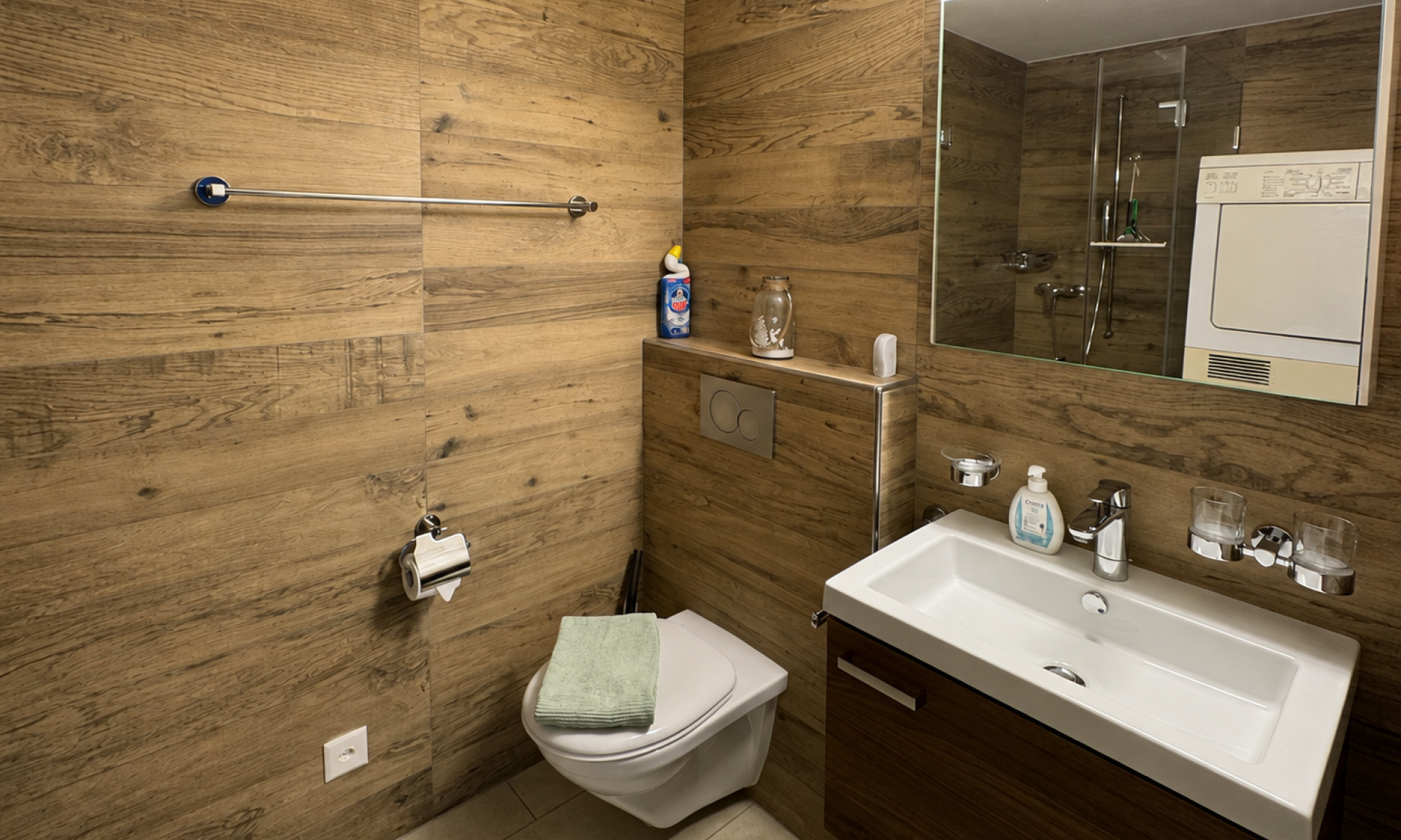 Badezimmer der Ferienwohnung Luxenweid