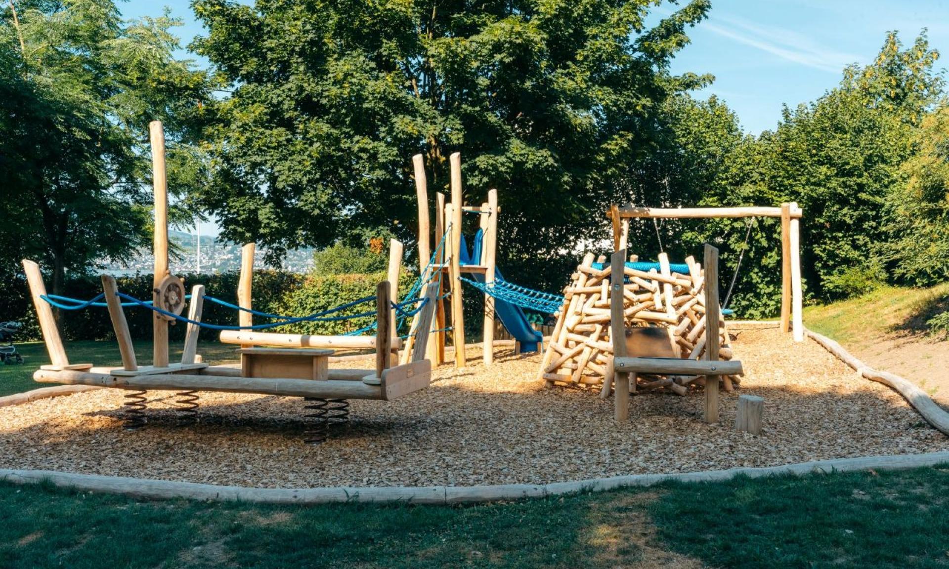 Seebad Länder Stäfa Spielplatz